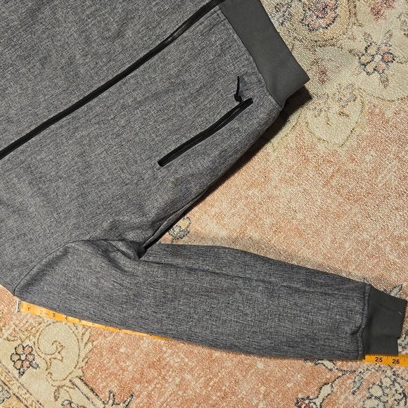 Tommy Hilfiger Men's Gray Water and Wind Resistant Quilted Zip Hood Jacket Sz S - Picture 16 of 16